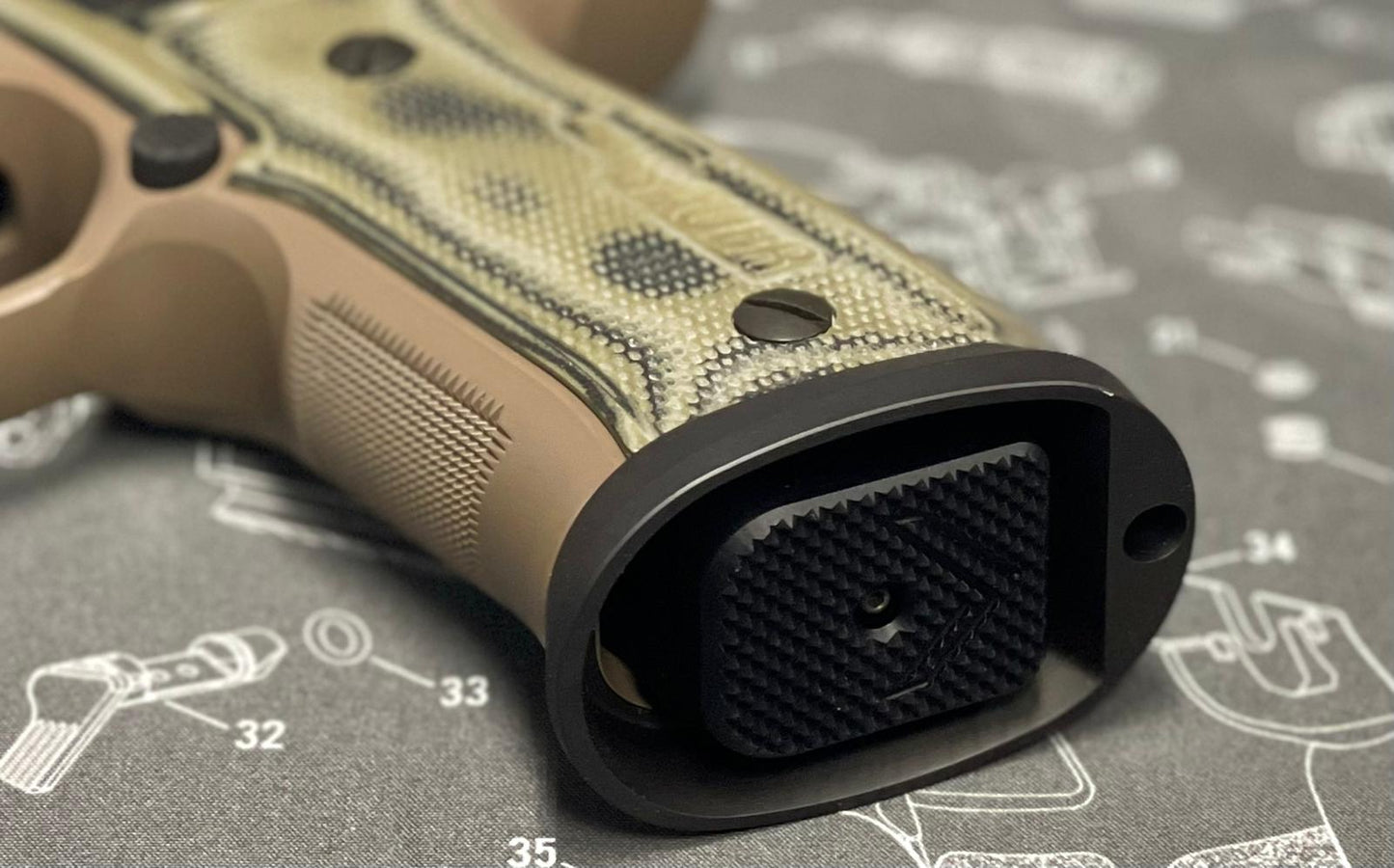 Boomarms Custom - P320 AXG Scorpion Airsoft GBB - Cerakote Coyote Tan