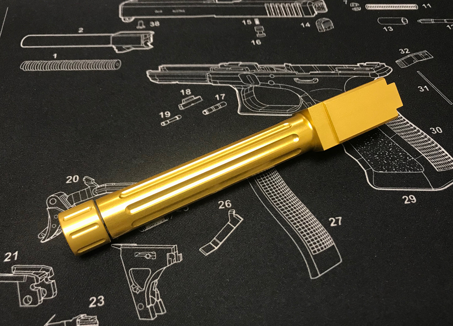 Nova BK-list style CNC Aluminum Threaded Outer barrel for Marui Airsoft G17/18/22 GBB - Fluted (14mm +)