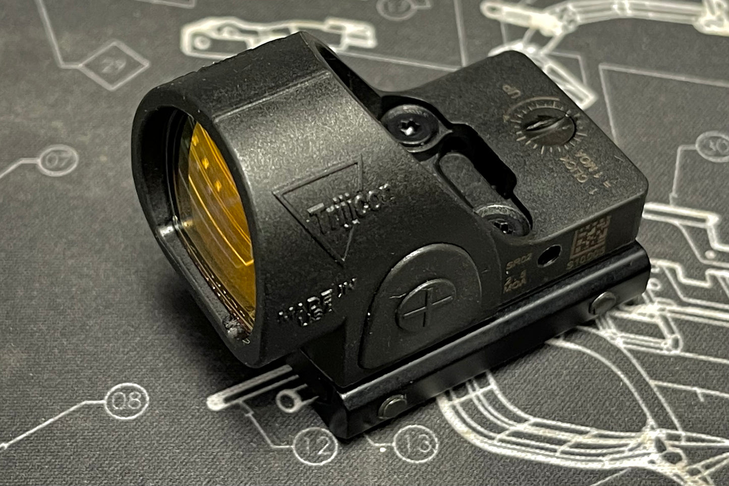 SOTAC SRO style Red Dot sight ( Plastic Nylon Version ) - Black