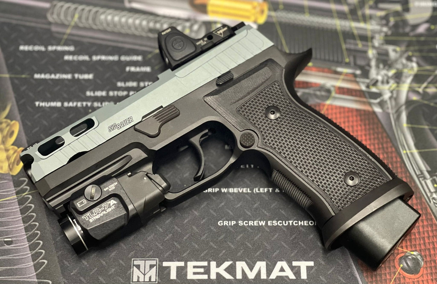 Boomarms Custom - P320 SIG M18 PRO-CUT slide x AXG Lower frame version Airsoft GBB - SG x BK