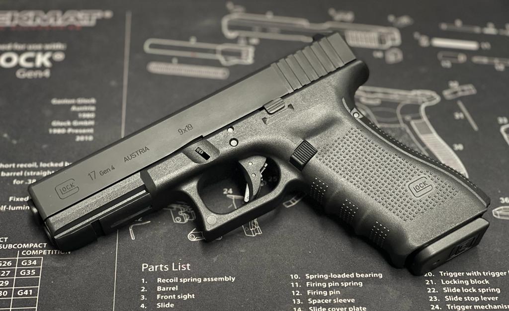 Boomarms Custom - G17 Gen4 Steel GBB Airsoft Pistol ( DX version )