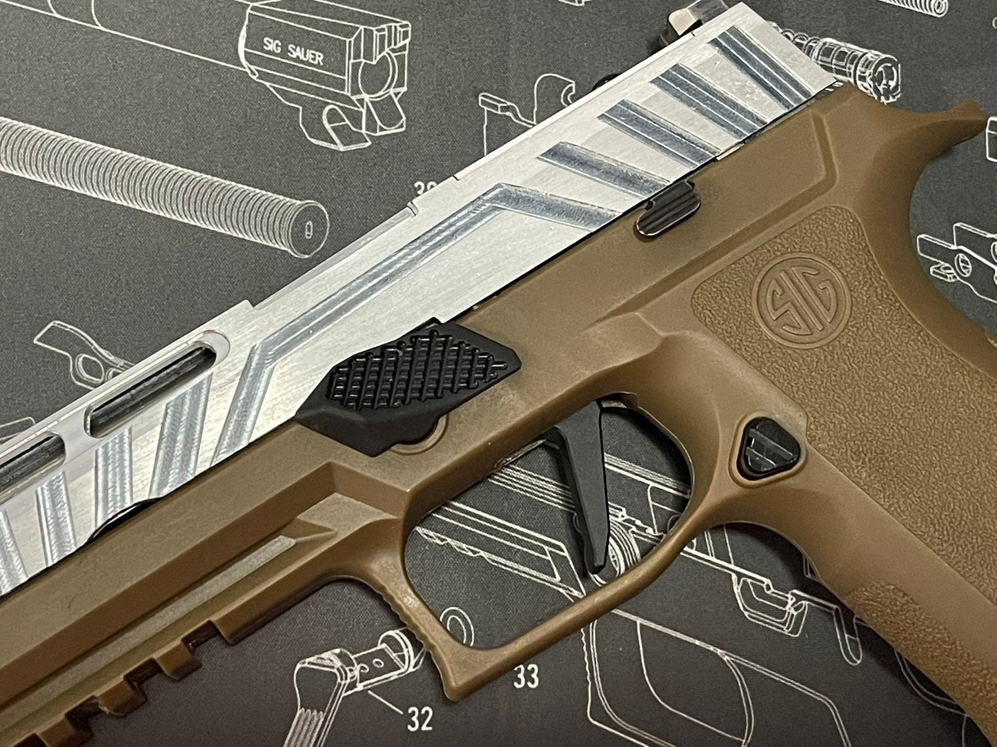 Bomber Steel Take down Lever thumb rest for SIG M17/M18 GBB series