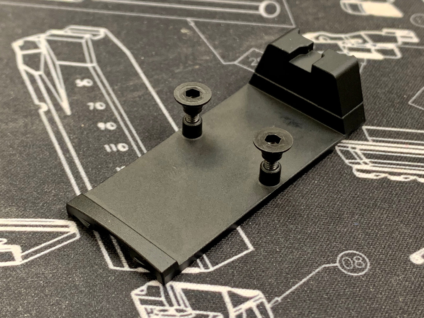 Hero Custom RMR Mount Base with Raised Sight Set for SIG / VFC M17 / M18 GBB Series