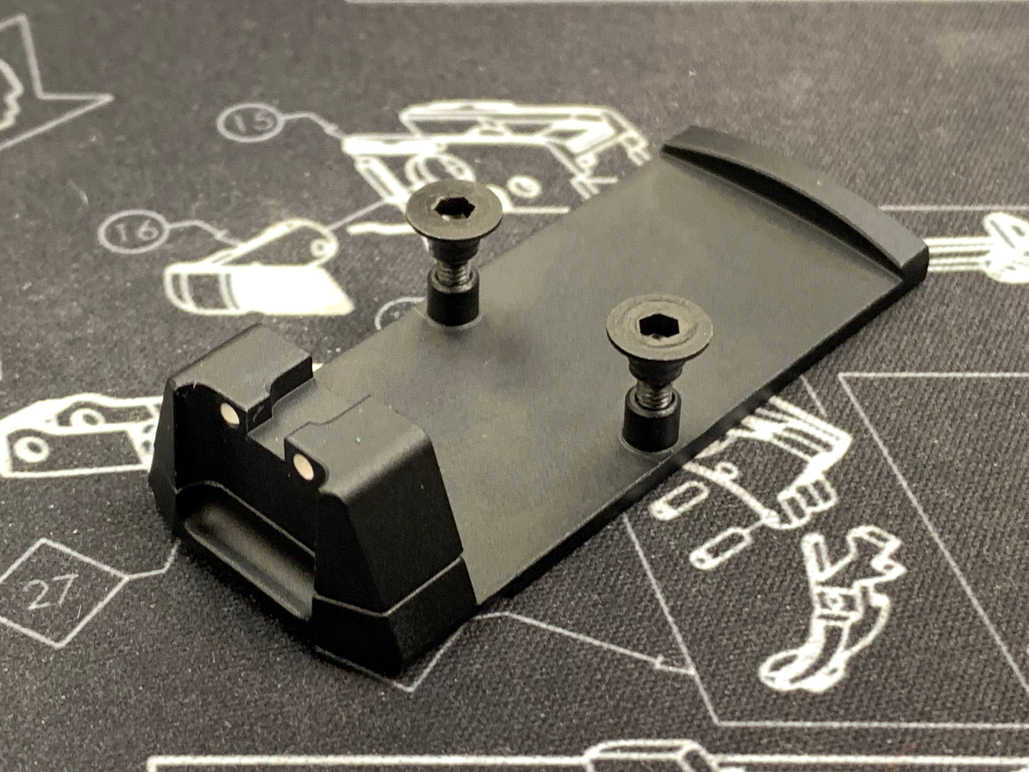 Hero Custom RMR Mount Base with Raised Sight Set for SIG / VFC M17 / M18 GBB Series