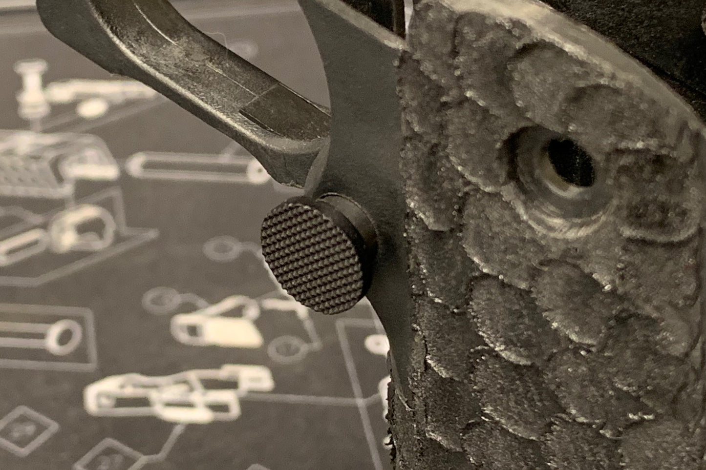 Bomber CNC Steel Magazine Catch ( STI Extended Type ) for Marui Hi-CAPA GBB Series