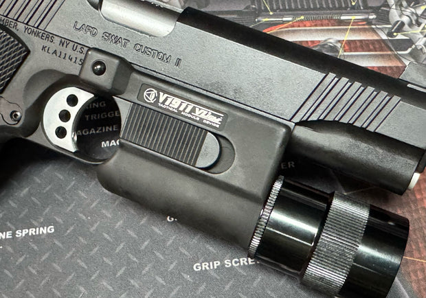 Taiwan made 1911 LAPD SWAT Kimber Custom II w/ V1911 Flashlight