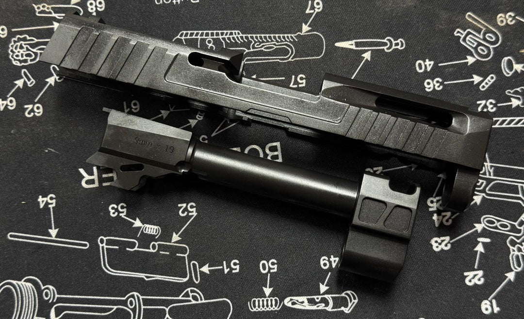 みみページ Bomber P320 NOS style CNC Steel slide with Compensator for SIG M17