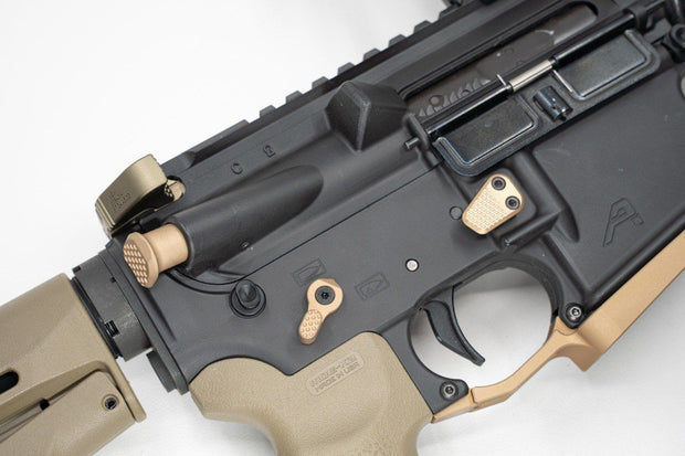 Revanchist FC Style Forward Assist Button for TM Marui MWS M4 GBB Rifle Airsoft ( Black / Tan )