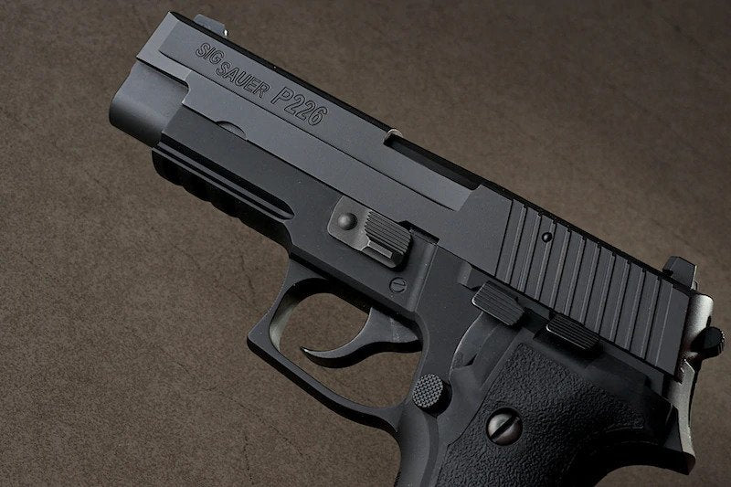 Inokatsu Sig Sauer P226 CNC Steel Rail GBB ( CO2 version ) – Boomarms